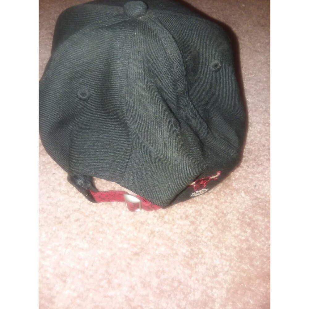 Chicago Bulls New Era 9Fifty Windy City Black With Red Bill Snapback Hat Cap - Picture 4 of 8